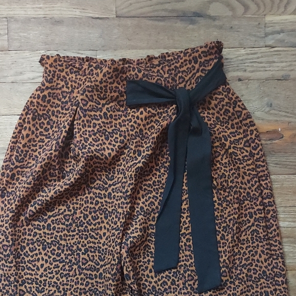 9 For $10 M&M  Animal Print Wide Leg Jumpsuit in Brown and Black - Picture 3 of 6